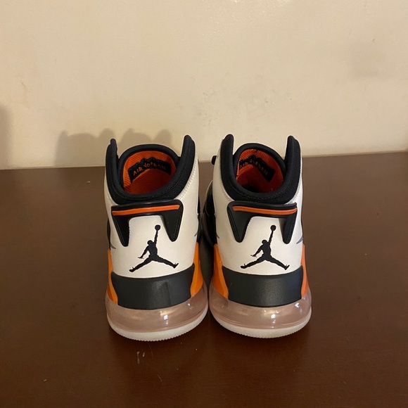 Jordan Mars Orange Toe